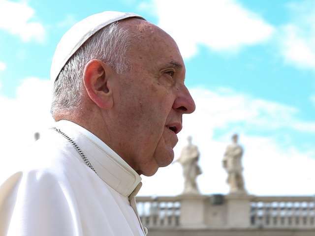 Ahead of Burma visit, Pope says he