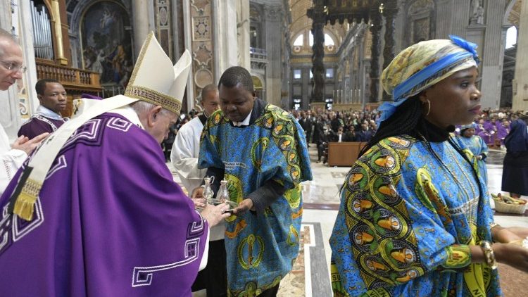 Pope at Mass: Consumerism is a virus that attacks the faith