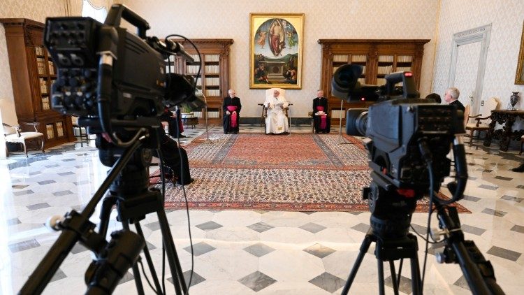 Pope: Jesus is a faithful friend, He accompanies and never disappoints